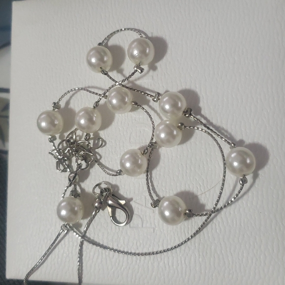 Vintage Pearl Necklace - Picture 6 of 10